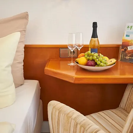 Erck- & Gastronomie فندق 3*