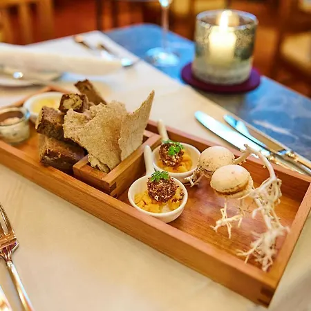 Erck- Flair & Restaurant Отель Бад-Шёнборн