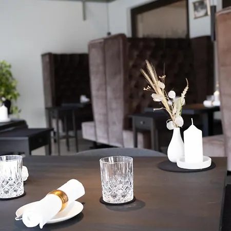 Erck- Flair & Restaurant Hotel 3*