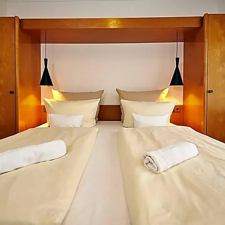 Erck- & Gastronomie Hotel 3*